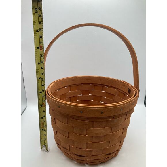 Longaberger 1991 Swinging Handle Round Basket 9" High with Handle 6.5" Wide - Picture 7 of 9